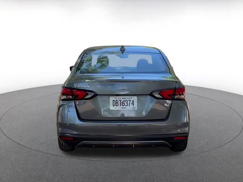 Used 2025 Nissan Versa SV image 12