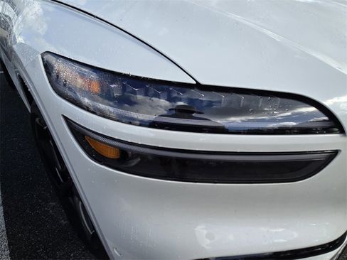 Used 2026 Genesis GV70 3.5T Sport Prestige image 10