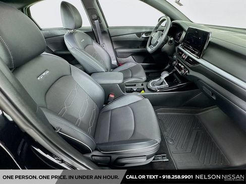 Used 2024 Kia Forte GT-Line w/ GT-Line Premium Package FWD image 28