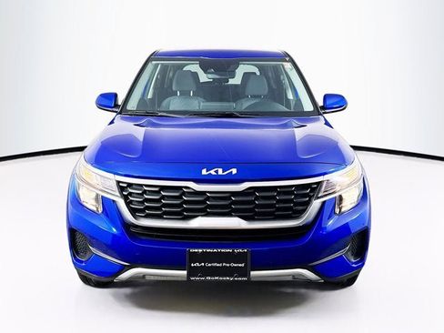 Certified 2023 Kia Seltos LX image 2