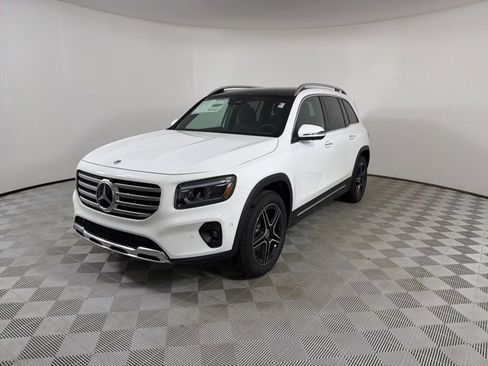 New 2026 Mercedes-Benz GLB 250 4MATIC image 3