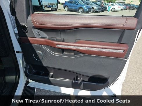 Used 2023 Ford Expedition Max Limited image 37