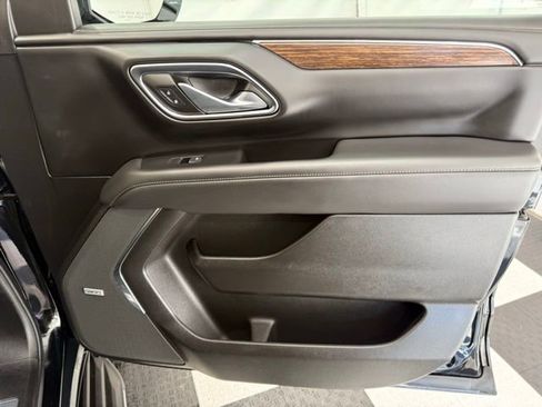 Used 2023 Chevrolet Tahoe High Country image 25