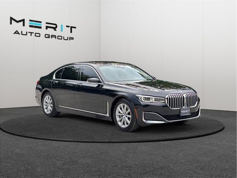 Used 2021 BMW 740i xDrive AWD/4WD image 1