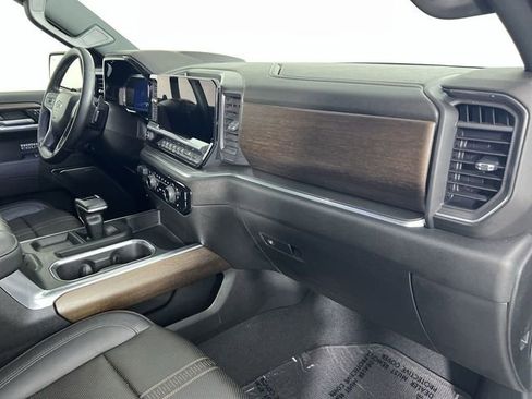 Certified 2024 Chevrolet Silverado 1500 High Country w/ Midnight Edition AWD/4WD image 30