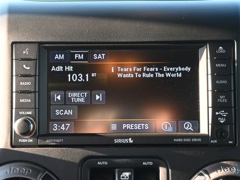 Used 2018 Jeep Wrangler Unlimited Sport S image 19