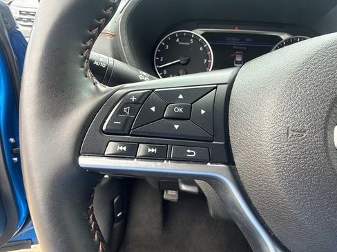 Certified 2025 Nissan Sentra SR FWD image 28