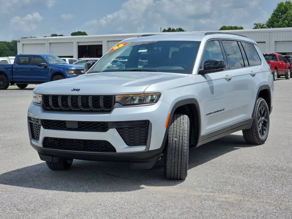 New 2026 Jeep Grand Cherokee L 4WD image 3