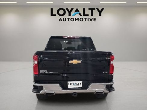 Used 2025 Chevrolet Silverado 1500 LTZ w/ Z71 Off-Road Package AWD/4WD image 4