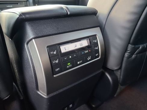 Used 2023 Lexus GX 460 Premium AWD/4WD image 11