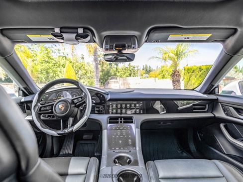 Used 2023 Porsche Taycan RWD image 15