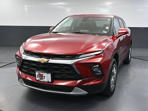 Used 2025 Chevrolet Blazer LT AWD/4WD image 11