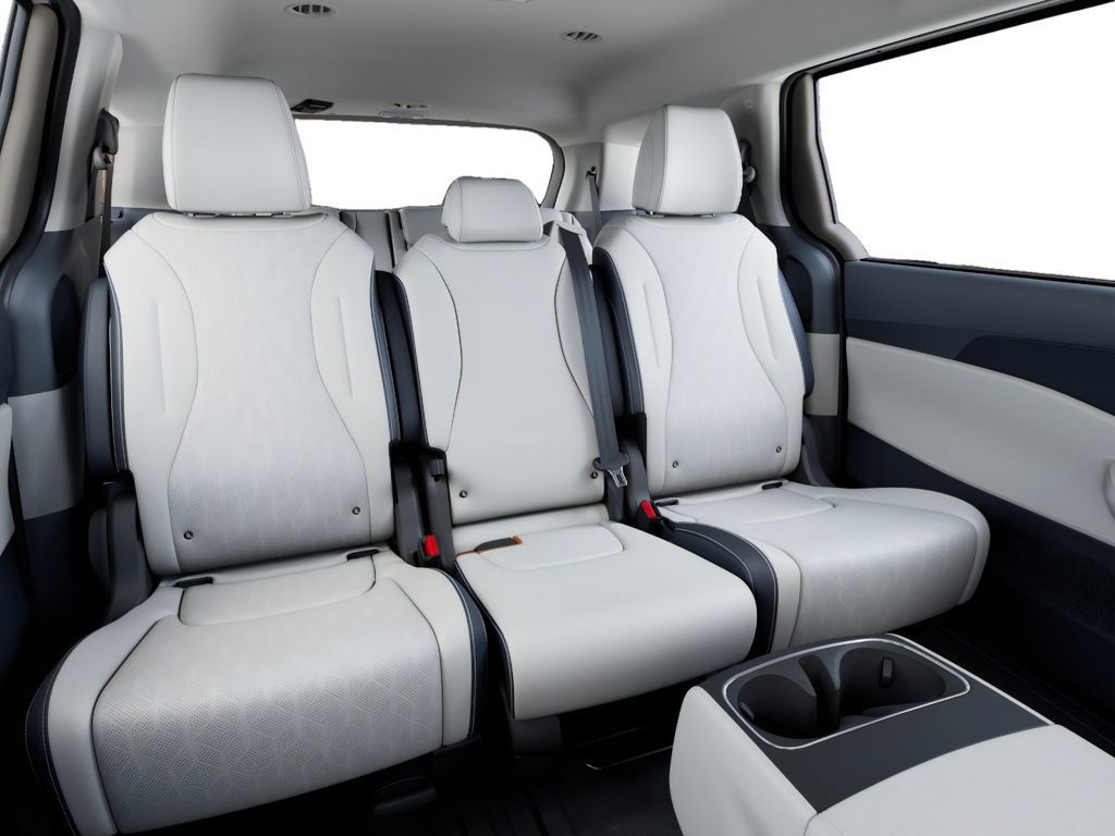 New 2026 Kia Carnival EX FWD image 16