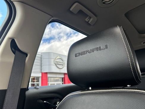 Used 2019 GMC Acadia Denali w/ Technology Package AWD/4WD image 57