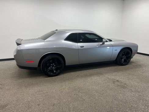 Used 2016 Dodge Challenger R/T w/ Blacktop Package image 21