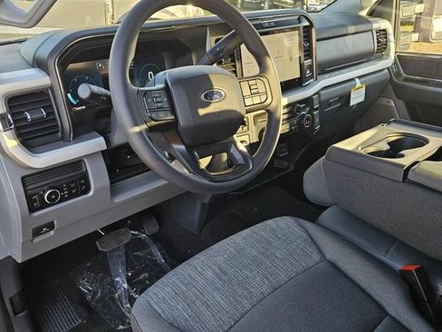 New 2026 Ford F250 XLT w/ XLT Premium Package AWD/4WD image 27