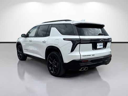 Used 2024 Chevrolet Traverse RS w/ LPO, Floor Liner Package AWD/4WD image 5
