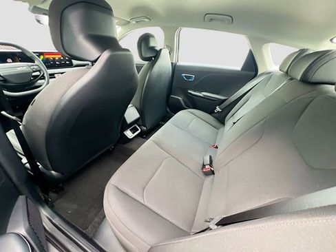New 2026 Kia K4 LXS image 21