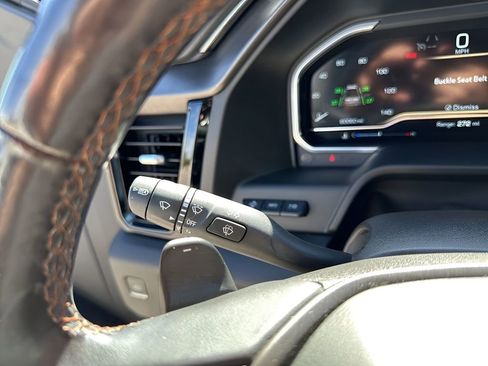 Used 2022 GMC Sierra 1500 AT4 w/ AT4 Premium Package image 32