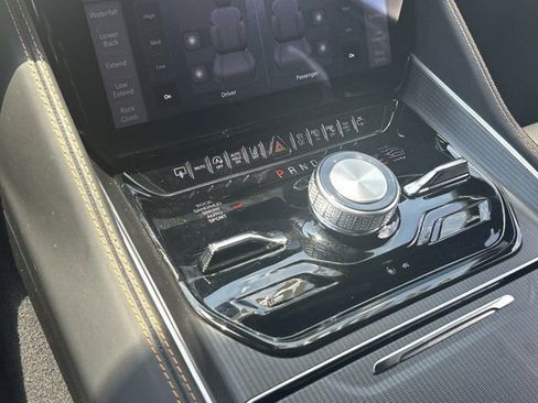 Used 2024 Jeep Grand Wagoneer Series III w/ Quick Order Packagew 28T image 32