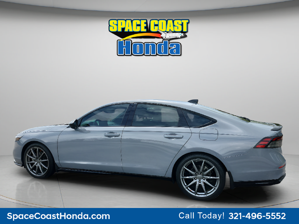 Used 2024 Honda Accord Sport image 11