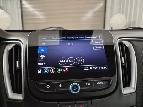 Used 2023 Chevrolet Malibu LT image 28