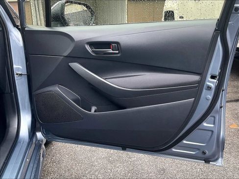 Used 2023 Toyota Corolla LE image 12