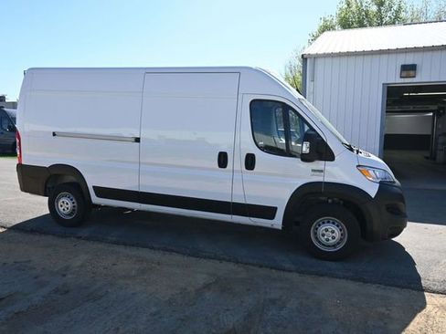 Used 2025 RAM ProMaster 2500 w/ Convenience Group FWD image 28