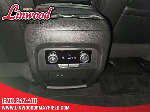 Used 2025 Buick Enclave Preferred FWD image 14