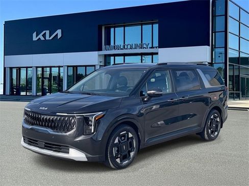 New 2026 Kia Carnival EX image 3