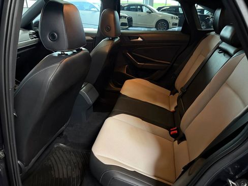 Used 2019 Volkswagen Jetta R-Line FWD image 15