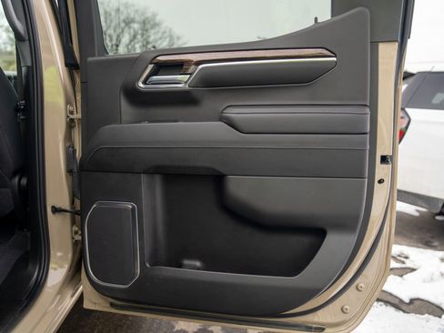 Used 2022 GMC Sierra 1500 Elevation image 13