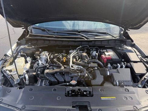 Used 2024 Nissan Altima 2.5 SV image 30