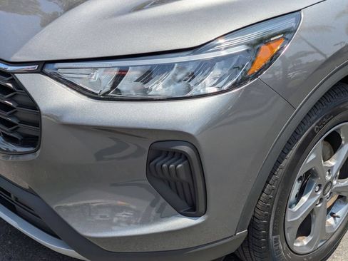 Used 2025 Ford Escape ST-Line AWD/4WD image 11