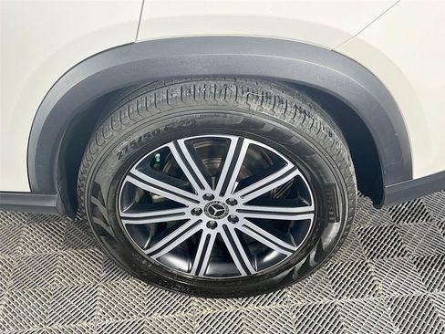 Certified 2024 Mercedes-Benz GLE 450 4MATIC image 32