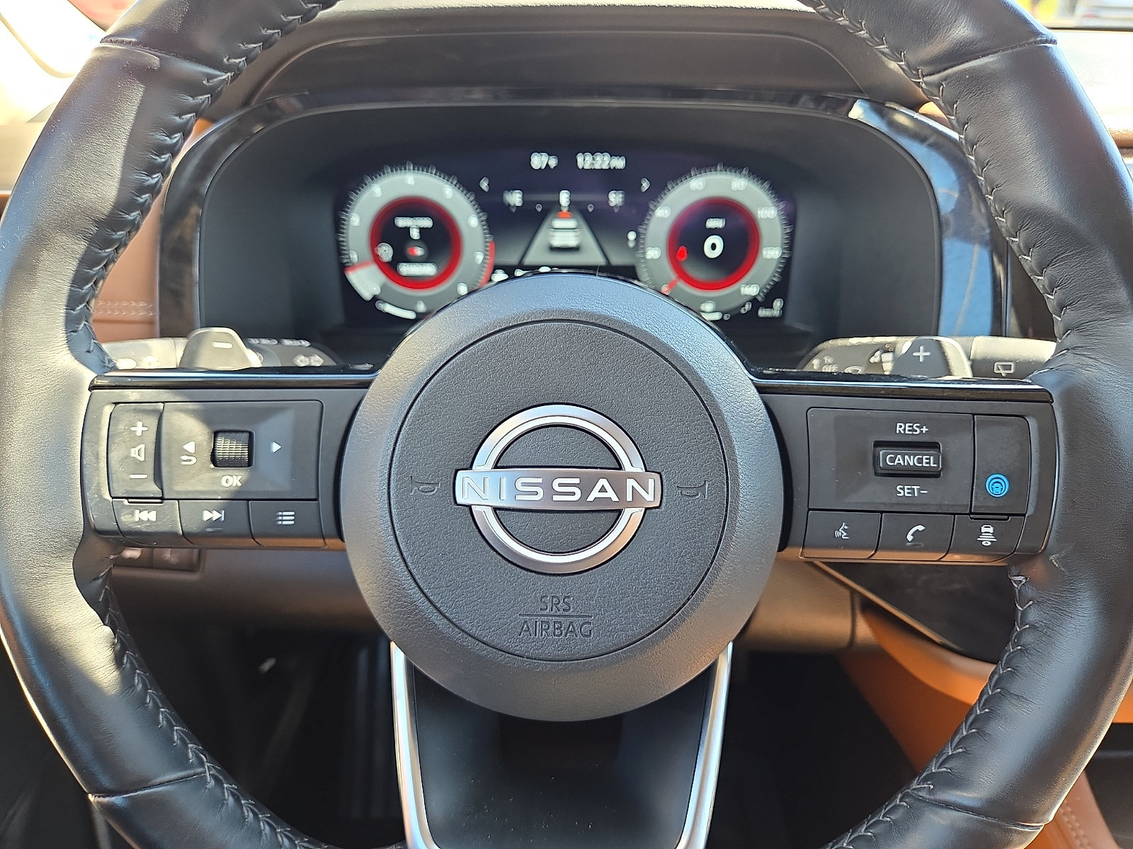 Used 2024 Nissan Pathfinder Platinum w/ Cargo Package FWD image 24