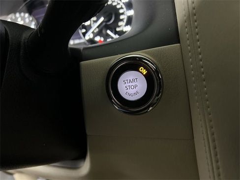 Used 2021 INFINITI QX80 Sensory w/ Cargo Package image 17