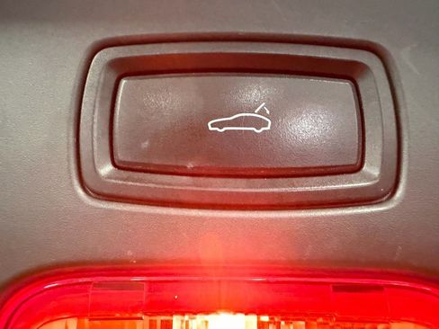 Used 2015 Porsche Cayenne Diesel image 24