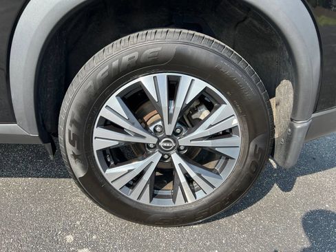 Used 2023 Nissan Rogue SV AWD/4WD image 31
