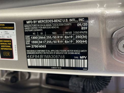 Certified 2021 Mercedes-Benz GLE 350 w/ Premium Package image 20