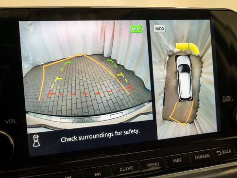 Used 2022 Nissan Rogue SL w/ SL Premium Package image 15