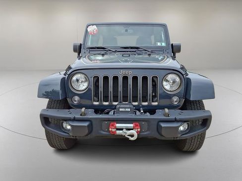 Used 2018 Jeep Wrangler Unlimited Sport AWD/4WD image 3