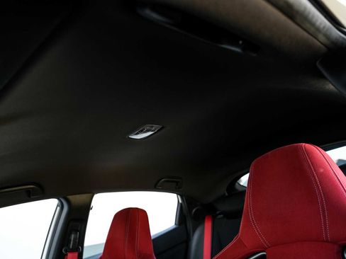 Used 2017 Honda Civic Type R image 39