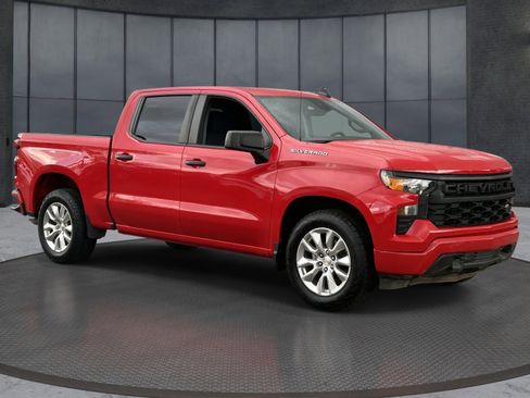 Used 2024 Chevrolet Silverado 1500 Custom image 8