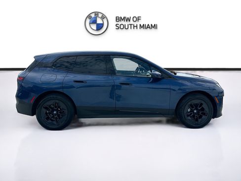 Used 2023 BMW iX xDrive50 w/ Convenience Package AWD/4WD image 8