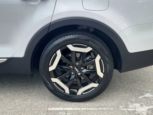 Certified 2024 Kia Telluride EX FWD image 6