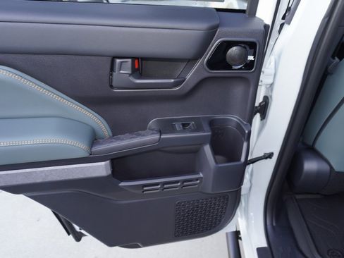 New 2025 Toyota 4Runner Trailhunter image 19