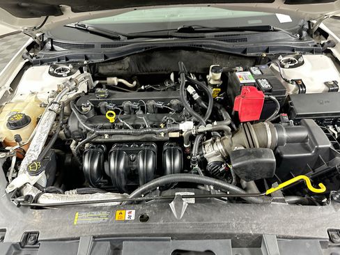 Used 2012 Ford Fusion SE image 29