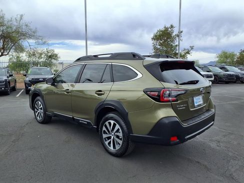 Used 2025 Subaru Outback Premium w/ Popular Package #1A image 11