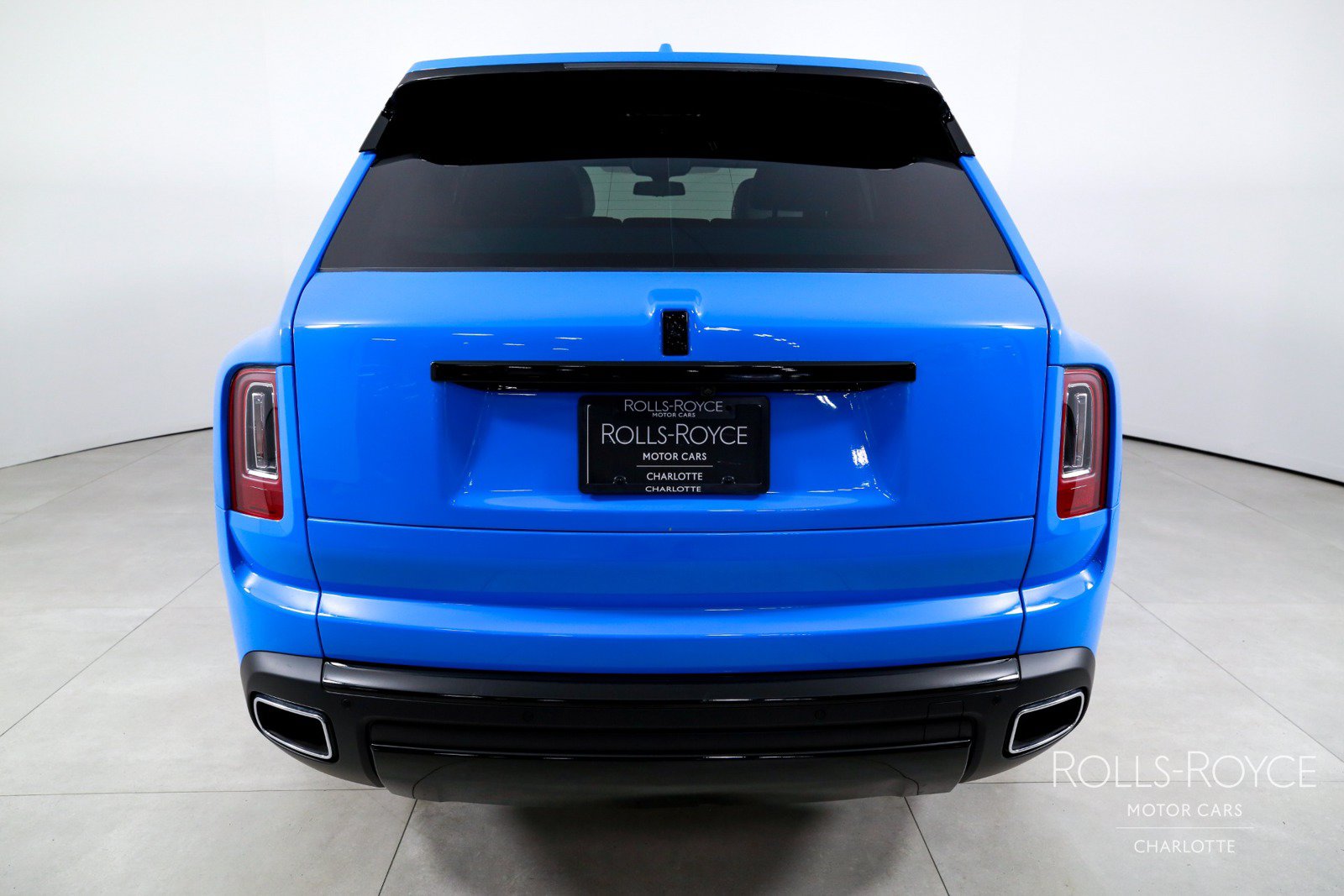 Used 2023 Rolls-Royce Cullinan AWD/4WD image 9